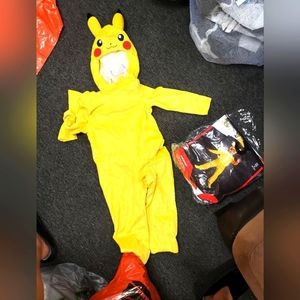 Pokémon Pikachu Boys Custome 3t to 4t